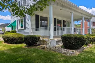 601 16th St, Saxton, PA 16678 - Photo 5