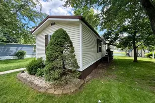 208 Woodside St, Bedford, PA 15522 - Photo 3