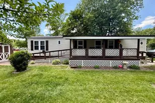 208 Woodside St, Bedford, PA 15522 - Photo 1