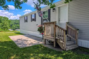 210 Chestnut St, New Paris, PA 15554 - Photo 3