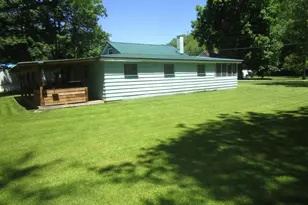 215 1st St, New Paris, PA 15554 - Photo 3