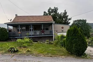 303 16th St, Saxton, PA 16678 - Photo 1