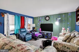 238 S 5th St, Reading, PA 19602 - Photo 9