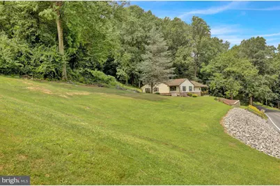 90 Preston Road, Wernersville, PA 19565 - Photo 3