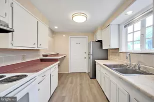 2531 Perkiomen Ave, Reading, PA 19606 - Photo 13