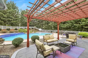 4189 Hill Terrace Dr, Sinking Spring, PA 19608 - Photo 19