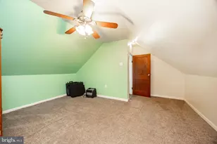 131 Squirrel Hollow Rd, Douglassville, PA 19518 - Photo 19
