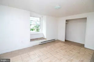 321 N 6th St, Reading, PA 19601 - Photo 17