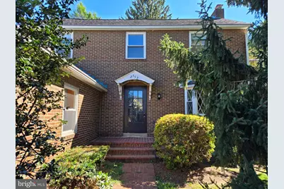 2552 Garfield Avenue, Reading, PA 19609 - Photo 1