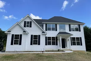 10 Hidden Pond Dr, Reading, PA 19607 - Photo 1