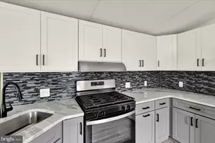 1002 Heath Ave, Reading, PA 19605 - Photo 9