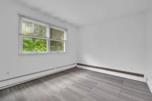 2424 Perkiomen Ave, Reading, PA 19606 - Photo 15