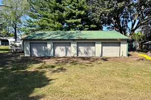 895 Pleasant Hill Rd, Fleetwood, PA 19522 - Photo 3