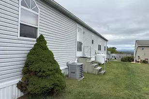 9 Mountain View Ln, Blandon, PA 19510 - Photo 3