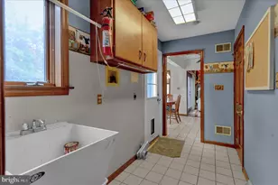 1064 Mahlon Dr, Leesport, PA 19533 - Photo 13