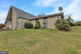 1064 Mahlon Dr, Leesport, PA 19533 - Photo 5