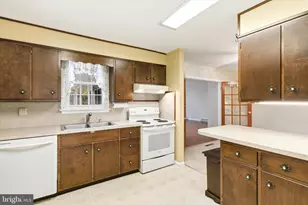 721 N Forest St, Fleetwood, PA 19522 - Photo 9