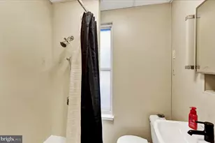 1217 Windsor St, Reading, PA 19604 - Photo 19