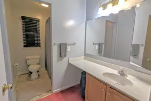 1033 Whitford Dr, Reading, PA 19605 - Photo 17