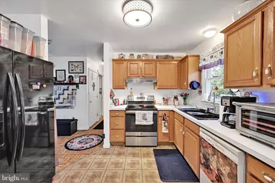 601 W 37th Street, Reading, PA 19606 - Photo 5