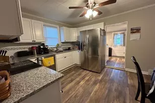 18 E Front St, Mohnton, PA 19540 - Photo 9