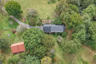 5729 Mt Pleasant Rd, Bernville, PA 19506 - Photo 5