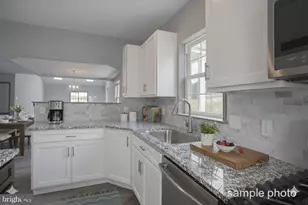 17 Castle Dr, Robesonia, PA 19551 - Photo 9