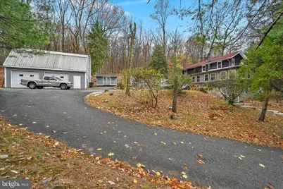 2460 Grandview Avenue, Reading, PA 19606 - Photo 1