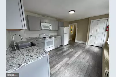 34 N 11th Street #2ND FLOOR, Reading, PA 19601 - Photo 5