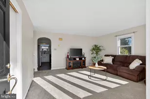 27 Rosemont Ave, Reading, PA 19607 - Photo 3