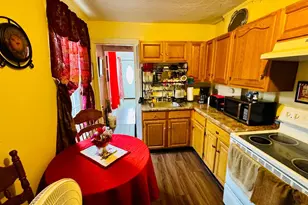 125 N 8th St, Reading, PA 19601 - Photo 9