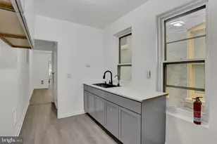 221 N 11th St, Reading, PA 19601 - Photo 19