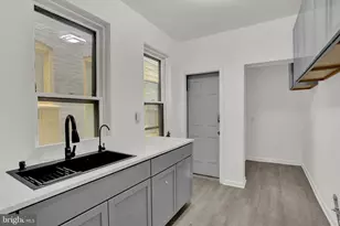 221 N 11th St, Reading, PA 19601 - Photo 17