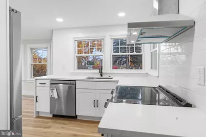 817 Beach Street, Reading, PA 19605 - Photo 9