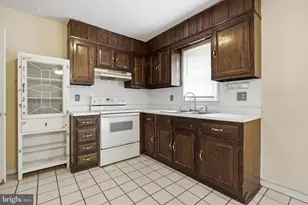 144 W Gaul St, Wernersville, PA 19565 - Photo 7