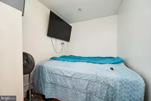 243 Pear St, Reading, PA 19601 - Photo 23