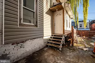 243 Pear St, Reading, PA 19601 - Photo 41