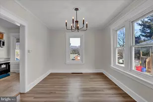 2715 Perkiomen Ave, Reading, PA 19606 - Photo 11