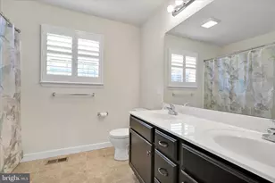 1008 Daisy Dr, Temple, PA 19560 - Photo 23