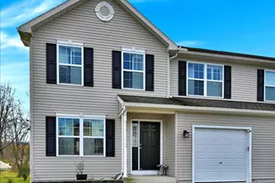 1008 Daisy Dr, Temple, PA 19560 - Photo 3