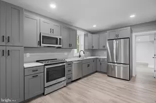 211 W Broad, Shillington, PA 19607 - Photo 11