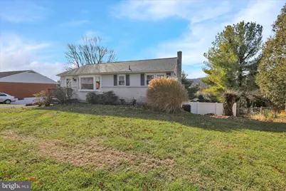 72 Mountain Boulevard, Wernersville, PA 19565 - Photo 3