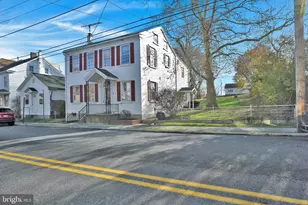 38 Main St, Bethel, PA 19507 - Photo 3