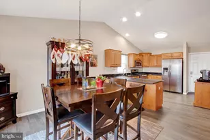 2401 Goddard Ave, Reading, PA 19608 - Photo 7