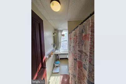 701 N 11th Street, Reading, PA 19604 - Photo 11