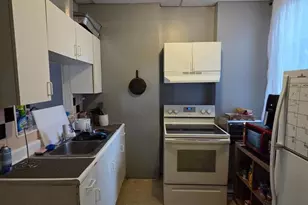 610 N 9th St, Reading, PA 19604 - Photo 5