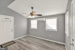 706 Wagon Wheel Ln, Temple, PA 19560 - Photo 5