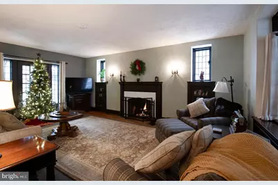 606 Brighton Avenue, Reading, PA 19606 - Photo 7