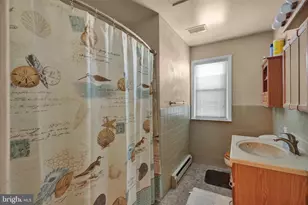 1072 Grandell Ave, Reading, PA 19605 - Photo 9