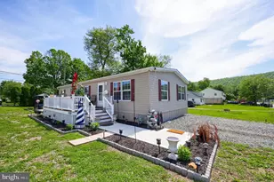 1020 Sterling Ave, Reading, PA 19606 - Photo 3